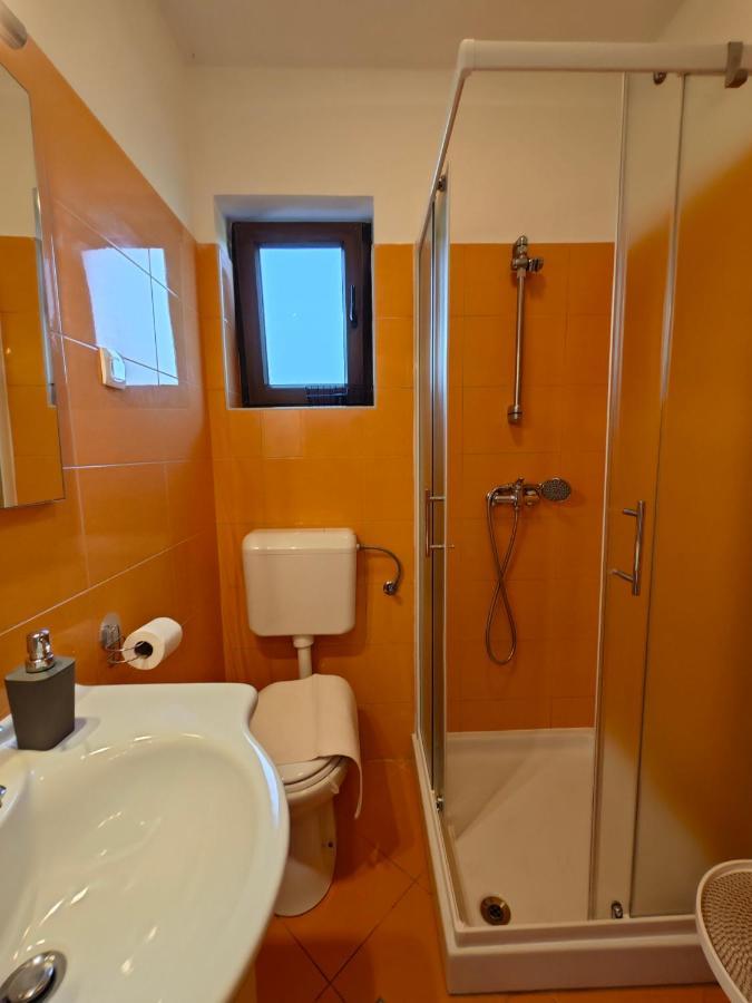 Apartments Bevanda Bale Eksteriør billede