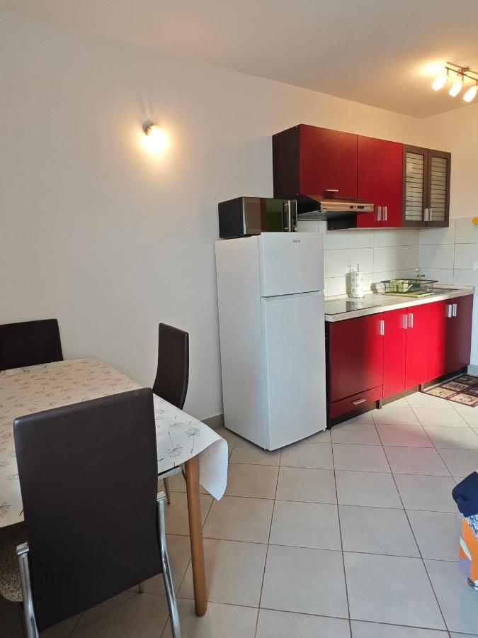 Apartments Bevanda Bale Eksteriør billede
